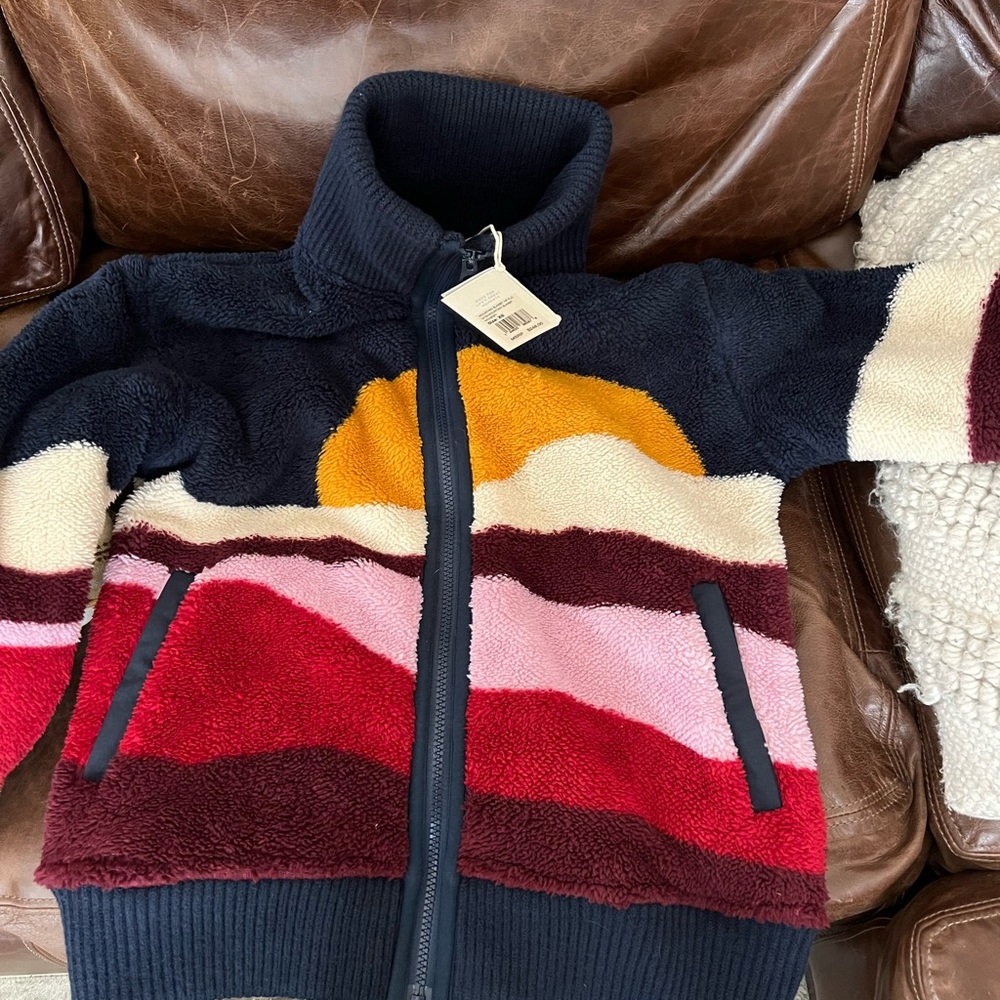 High Pile Fleece Jacket
Mountain Sunset - Mountain
Sunset XS Discontinued